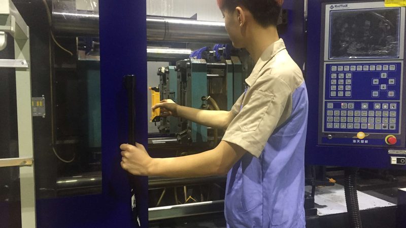 成都模具钢供应商：如何选择优质供应商**
